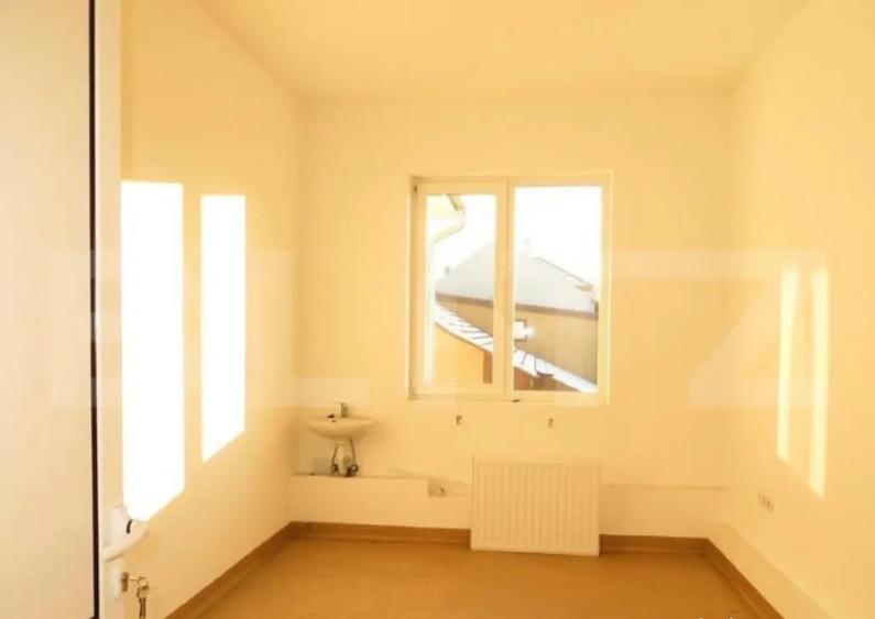 Casa de vanzare , anterior clinica medicala , 1174mp, 30 cam - 5