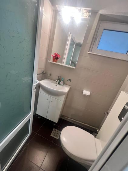 Centru apartament 3 camere renovat etajul 1 vedere stradala - 7