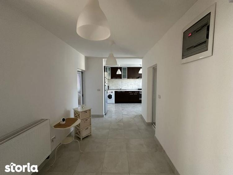 Casa cu 3 camere, garaj si curte - 1