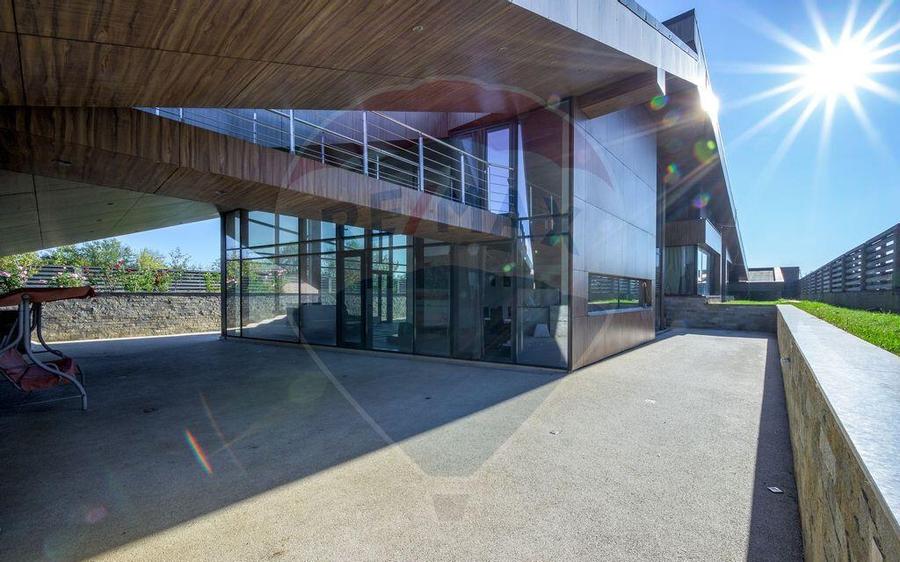 Vila Futurista: Elegan?a & Inova?ie la limita padur... - 1