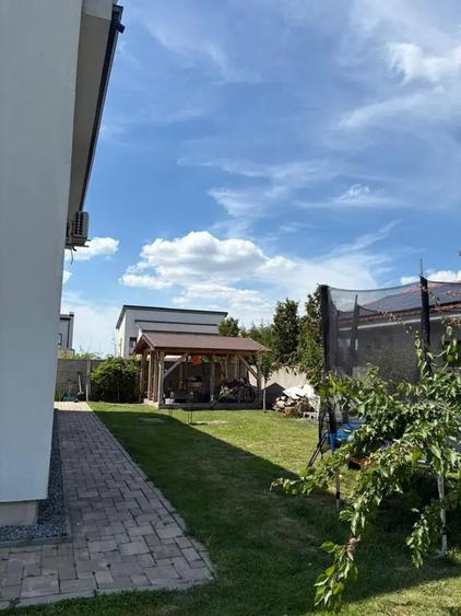 Casă cu 4 camere cu Teren 600 Mp în Moșnița Nouă