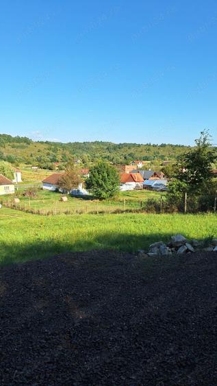 De vanzare teren cu casa in dorgos. Jud arad. - 2