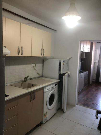 Inchiriez camera de camin, (zona liceul de politie) utilata, mobilata - 5