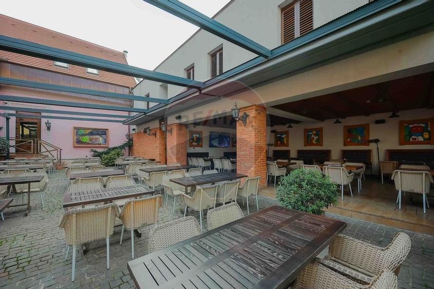 De vanzare - Proprietate premium in zona istorica a Oradiei - 8