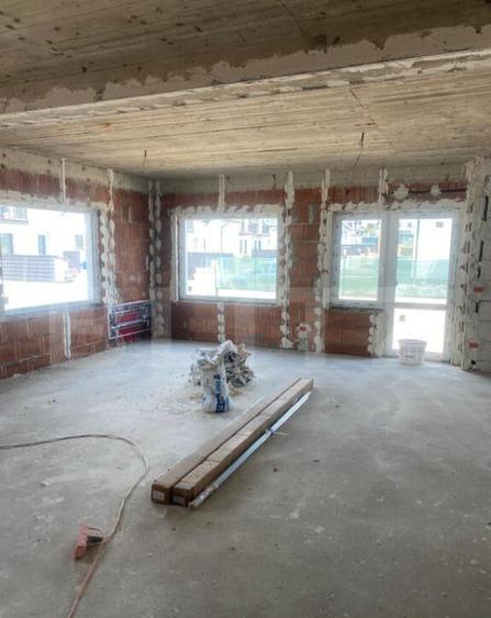 Apartament 3 camere, 80 mp, bloc nou in zona Tisauti - 1