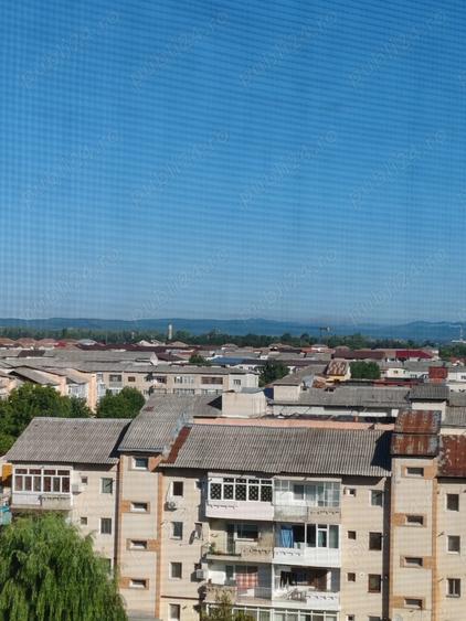 Ofer spre inchiriere apartament cu trei camere confort 1 - 3