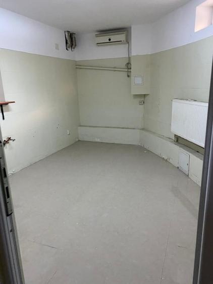 Vanzare Apartament 4 camere+posibilitate spatiu comercial la demisol - Bragadiru - 15