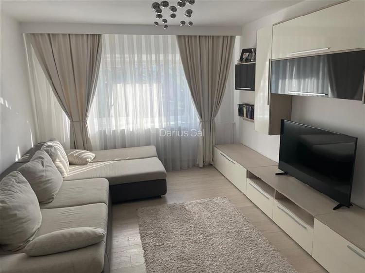 Apartament cu 2 camere decomandat în Rogerius