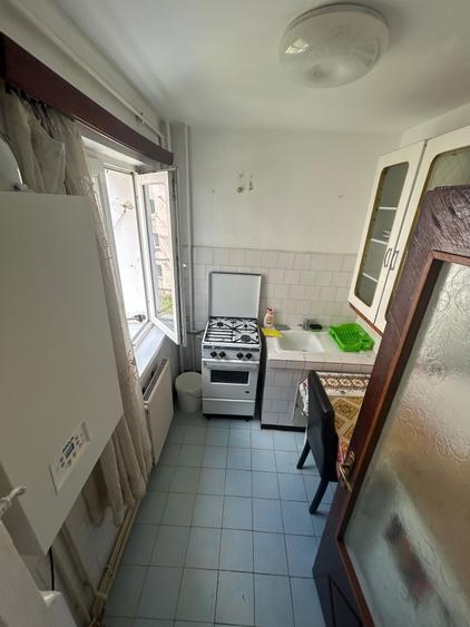 Inchiriez garsoniera - 4