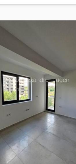 Apartament 3 camere Hlincea 74600