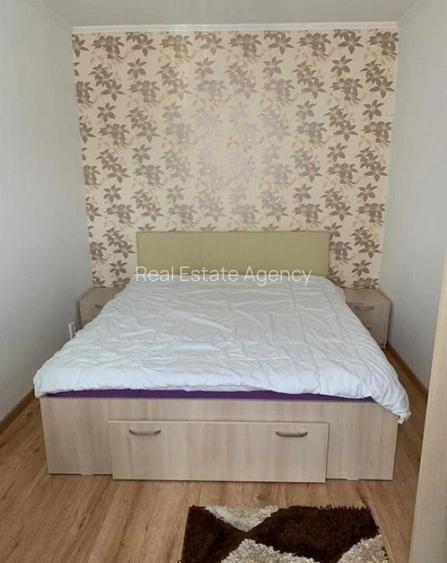2 camere in zona Complexului Studentesc