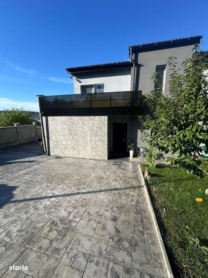 Casă cu 4 camere cu Teren 454 Mp în Baciu