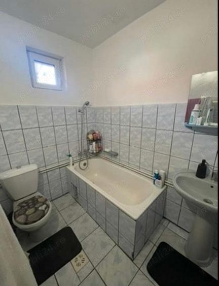 Vand casa in Gherla, zona centrala, curte comuna - 4