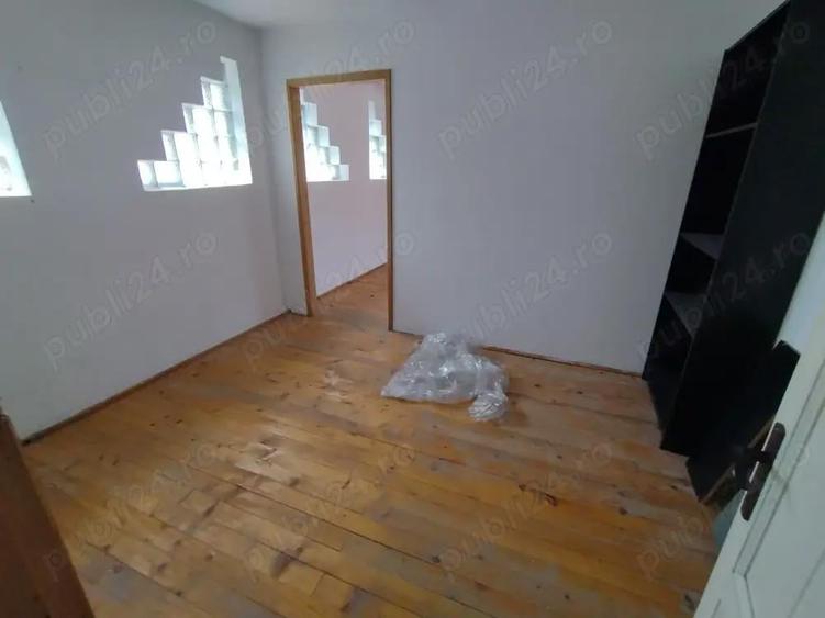 Spa?iu hala ?i birouri, 350 mp in Brasov, semi-central, acces camionete - 1