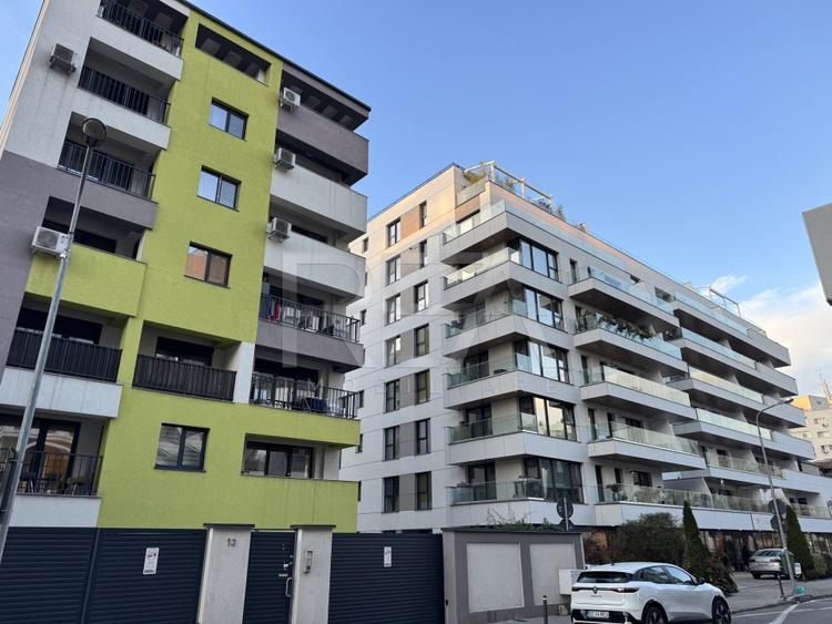 Loc de parcare Str. Petru Rares 13 - zona Victoriei - 1