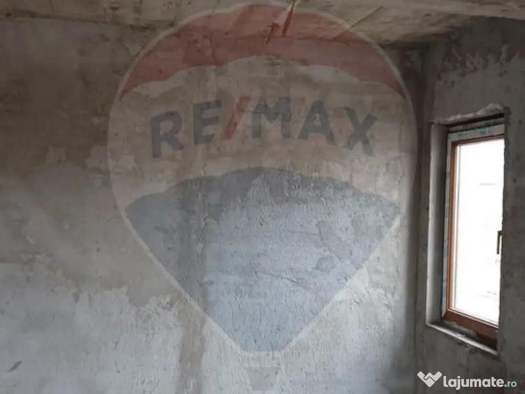 Vanzare Casa / Vila 5 camere Saftica Primarie - 12