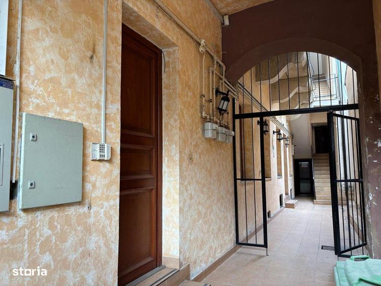 Vand Cladire Centru. - 2