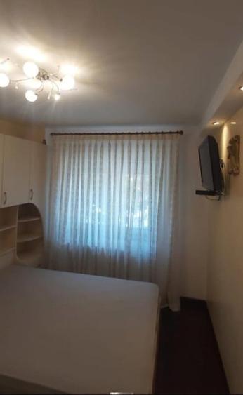 Inchiriez apartament 3 camere, 2 bai ,zona BisericabS.A.Andrei - 1