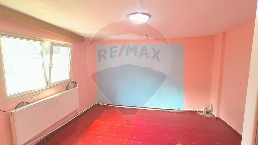 Casă cu teren de vânzare în cartierul Vadul Ungurului - Galați - 4