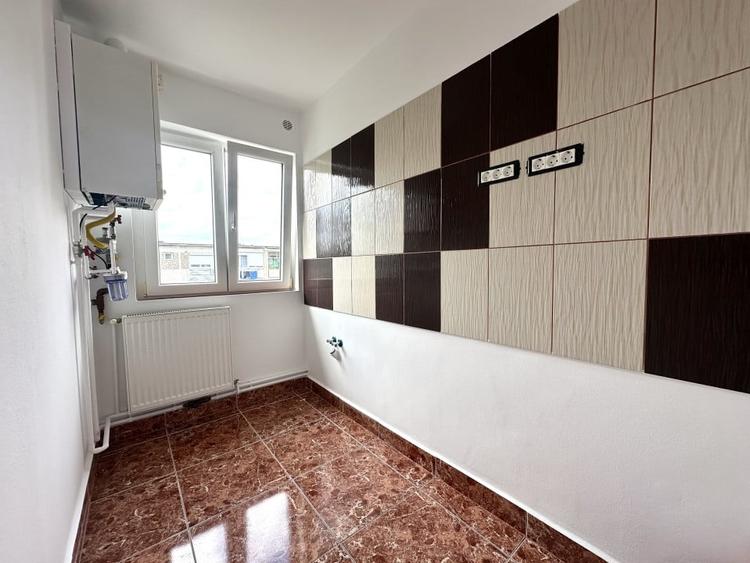 Apartament 2 camere, 40 mp utili, decomandat -  zona Dacia - 3