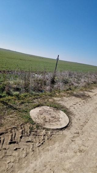Teren intravilan cu o suprafata 1500 mp in zona Metro - 5