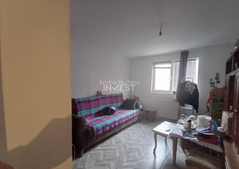 CASA CU 3 CAMERE , VALEA ADANCA-STRADA VECHE