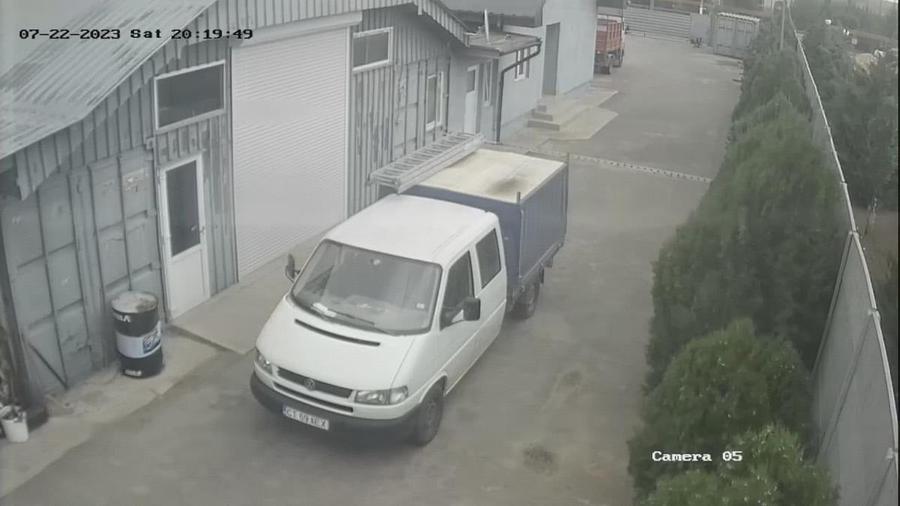 VAND SPATIU DE BIROU HALA REPARATII SI SPATIU CAZARE MUNCITORI - 10