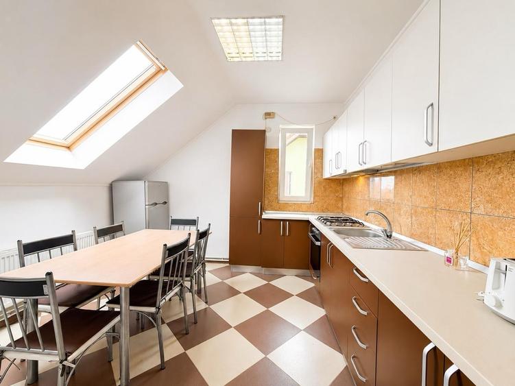Apartament cu 2 camere nedecomandat, mobilat în Moșnița Nouă