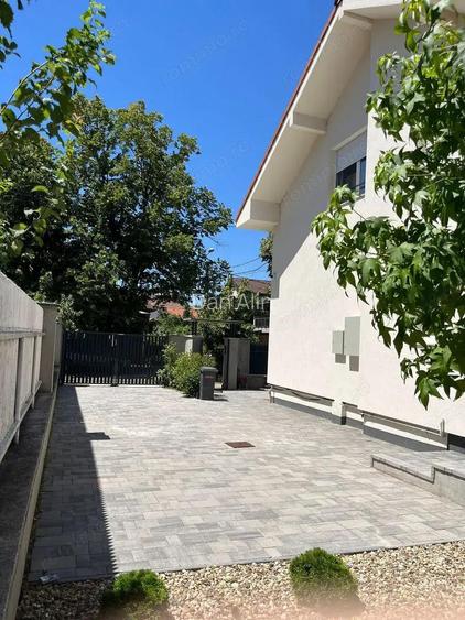 Circumvalatiunii-Cetatii - Spatii in Triplex suprafete intre 75mp -250mp Circumvalatiunii-Cetatii - Spatii in Triplex suprafete intre 75mp -250mp