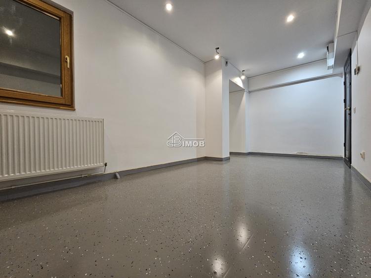 Ideal ca spatiu de birouri - apartament cu 4 camere - 1