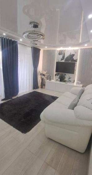 3 Camere Decomandat 83mp Renovat Mobilat bloc 1990 zona Selgros Cug - 1