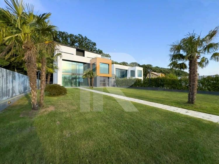 Pe Malul Snagovului, Unde Luxul Devine Cotidian - 39