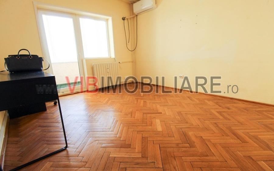 Decebal - Bld. Decebal - 104 mp - 4 balcoane - vedere bulevard - 1