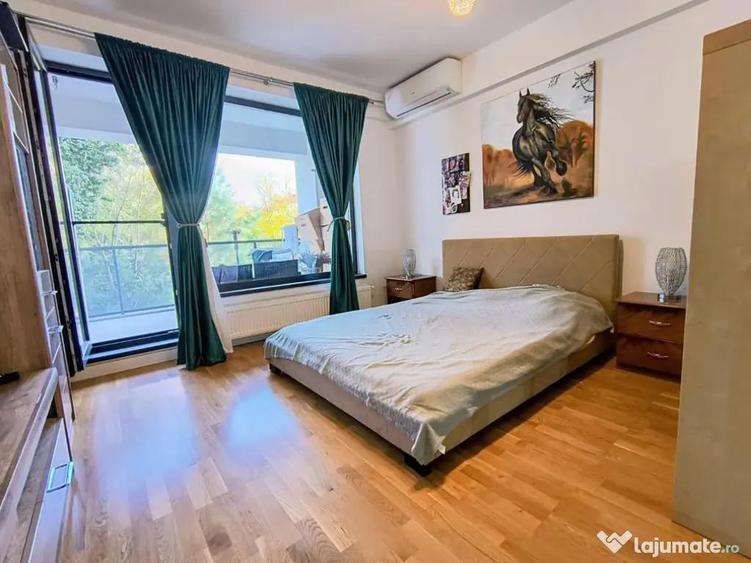 Iancu Nicolae- Gradina Zoologica- Jolie Ville- Loc parcare - 1