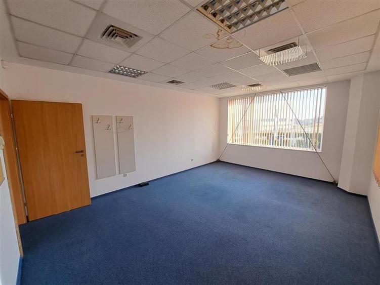 Spatiu pentru birouri, 60 mp utili, situat in zona Tetarom! - 2