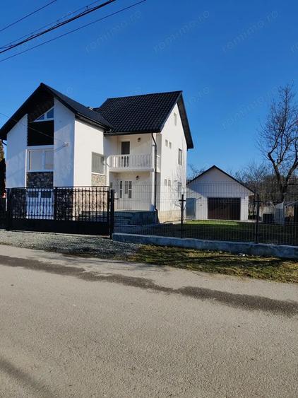 Casa cu garaj in Lapu? Maramures - 9