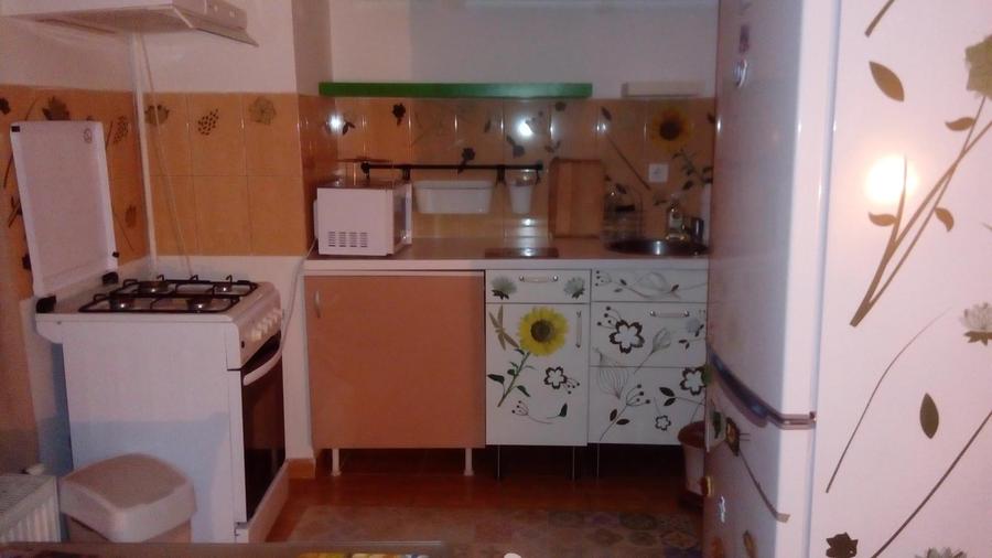 Apartament cu 2 camere decomandat, mobilat în Titan