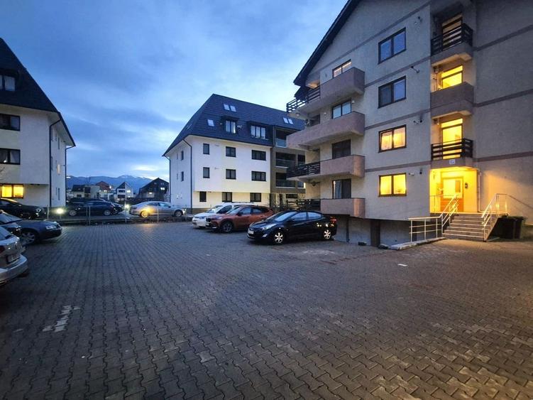 Bloc nou, sectiune mare, apartament 3 camere cu semineu, terasă mare si garaj - 23