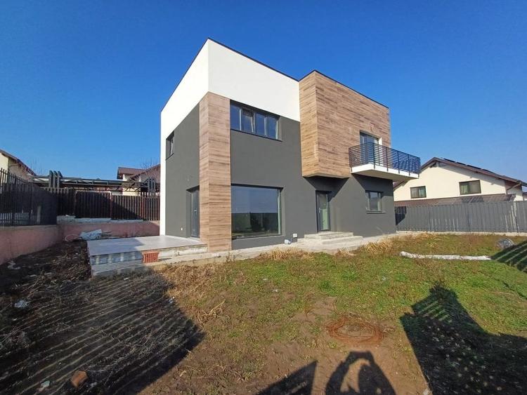 CASA 4 CAMERE, 3 BAI, 130 MP UTILI , GALATA , TVA INCLUS IN PRET !!! - 1