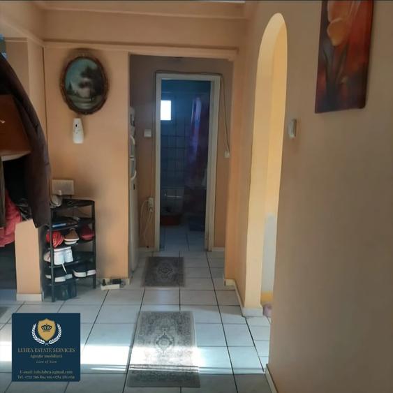 De vânzare! Apartament 3 camere, decomandat, 89 mp, Str. Făgărașului, Reșița! - 2