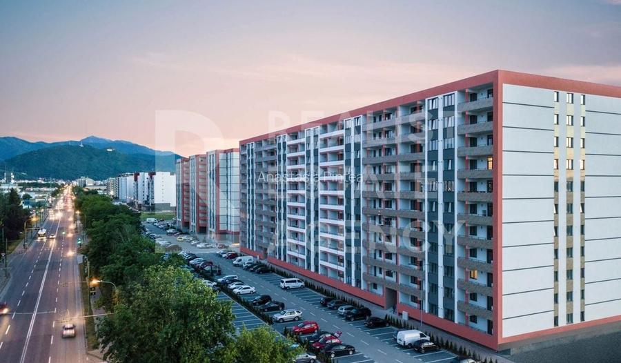 Apartament cu 3 camere – 13 Decembrie,  Coresi la 5 minute pe jos.