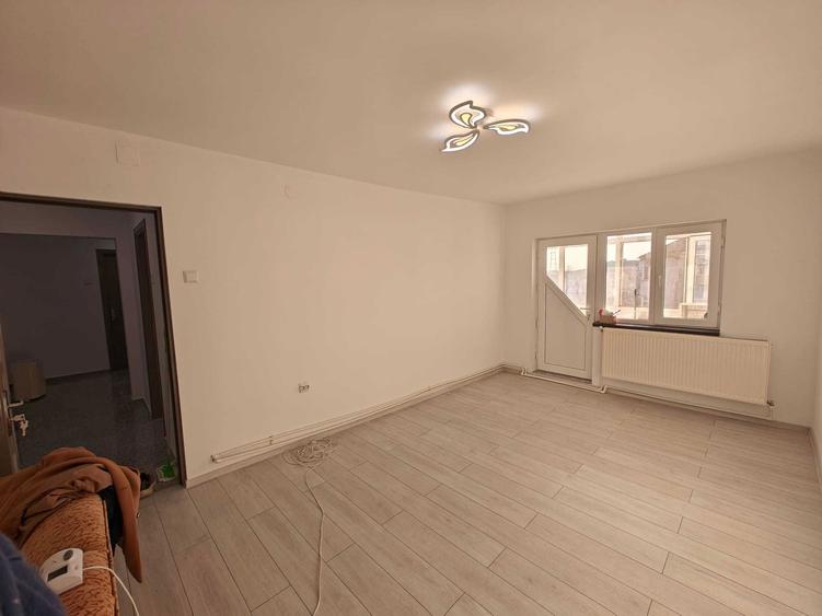 Apartament 3 camere Fetesti - 6