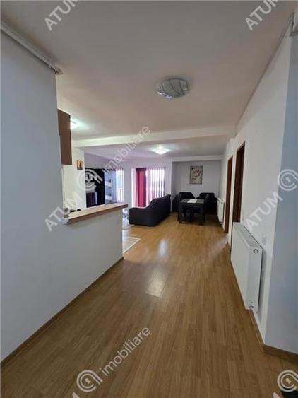 Apartament cu 3 camere decomandate 2 bai si 3 balcoane zona Strand - 12