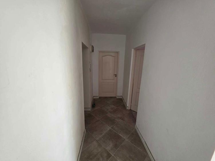 Apartament de vanzare - 13