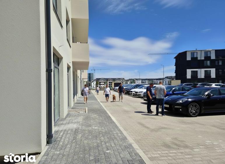 Spatiu Comercial cu Vitrine, Open Space, 100 mp - 8