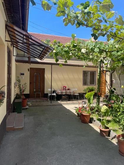 Vand casa si teren str. Closca - 5