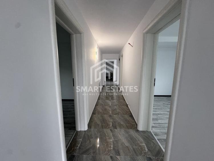 DE VANZARE VILA MALU DPART SPATIOASA GATA DE MUTARE - TEREN - 11