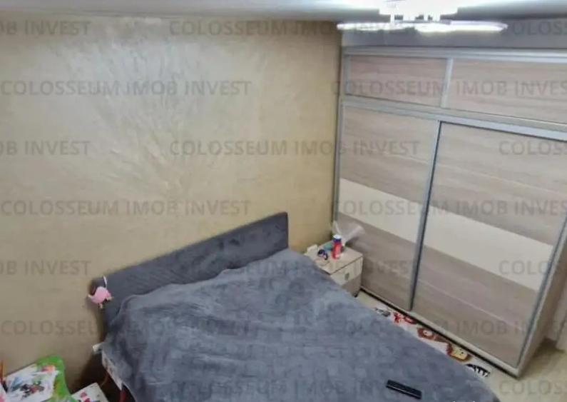 Apartament 2 camere , decomandat - zona Tractorul - 1