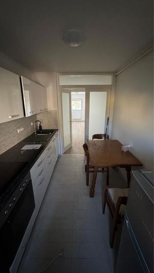 Inchiriez apartament cu 3 camere - 3