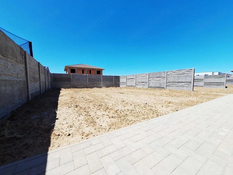 Duplex in stil mediteranian, pe parter, cu o curte generoasa ! - 2
